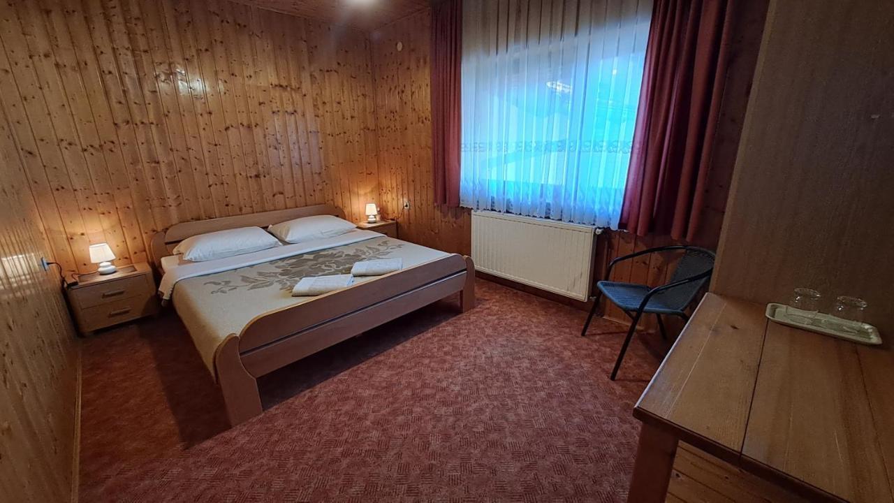 Family Puskaric Otel Slunj Dış mekan fotoğraf